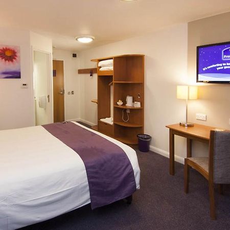 Premier Inn Falkirk East Bagian luar foto